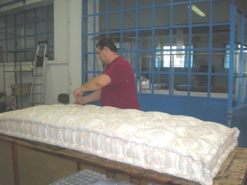 rifacimento materassi in lana a Verona - sig. Paolo